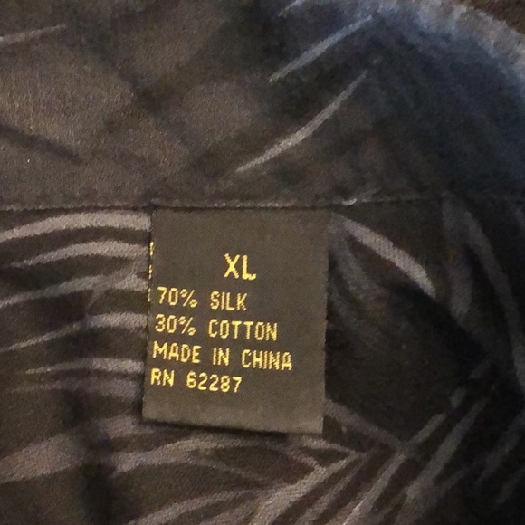 Aureus Silk Button Down Hawaiian Shirt Grey and Black Palm Leaves Short Sleeves - Picture 7 of 7